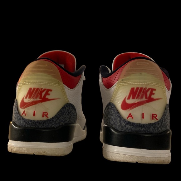 Air Jordan 3 Retro SE - Size 9.5 - White/Fire Red Denim - Picture 5 of 7